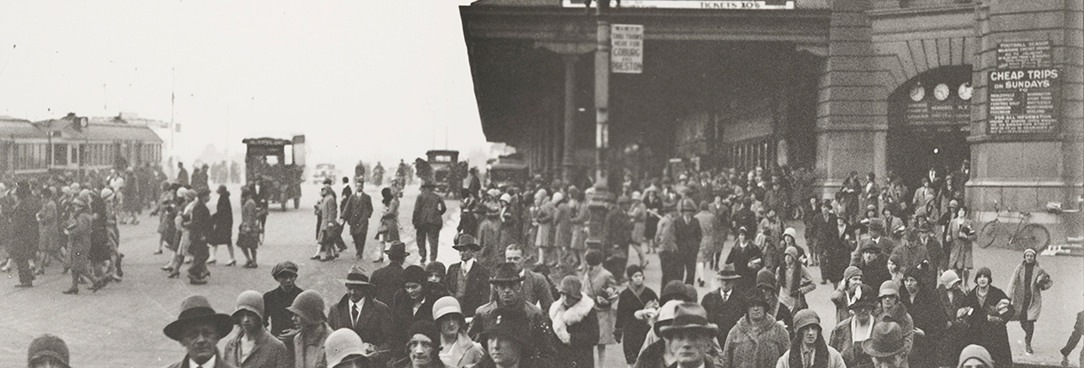 Passengers crossing Flinders street VPRS 12800/P0003, ADV 0536 a busy melbourne street